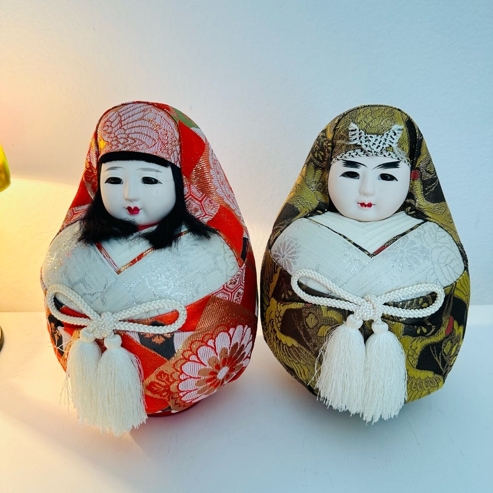 Vintage Japanese Dolls Daruma Hime Ningyo Pair Empress Jingu Handpainted  H 8.5” - Picture 6 of 9